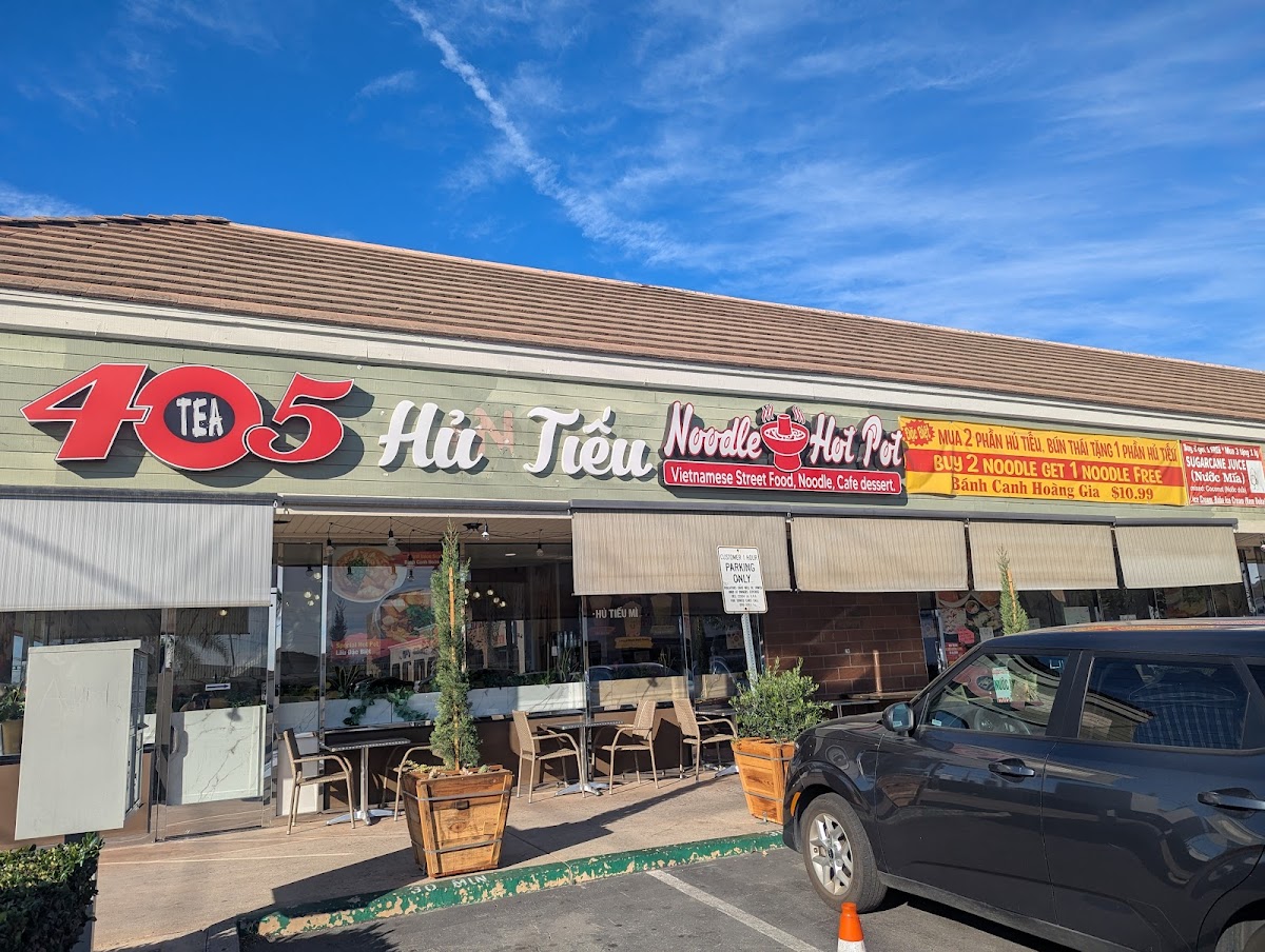 405 Hu Tieu Noodle & Dim Sum Cafe