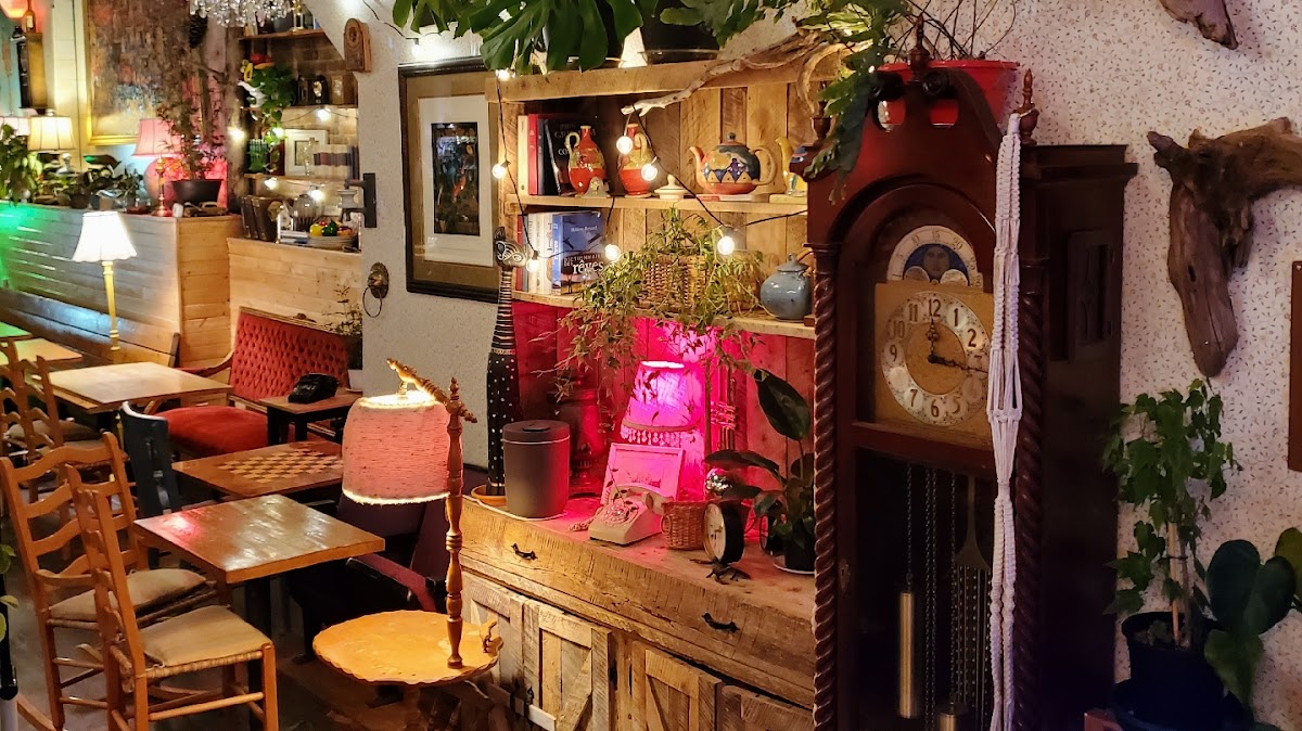 5 Senses Resto Bistro Bar - Breakfast, Lunch, Dinner, Art