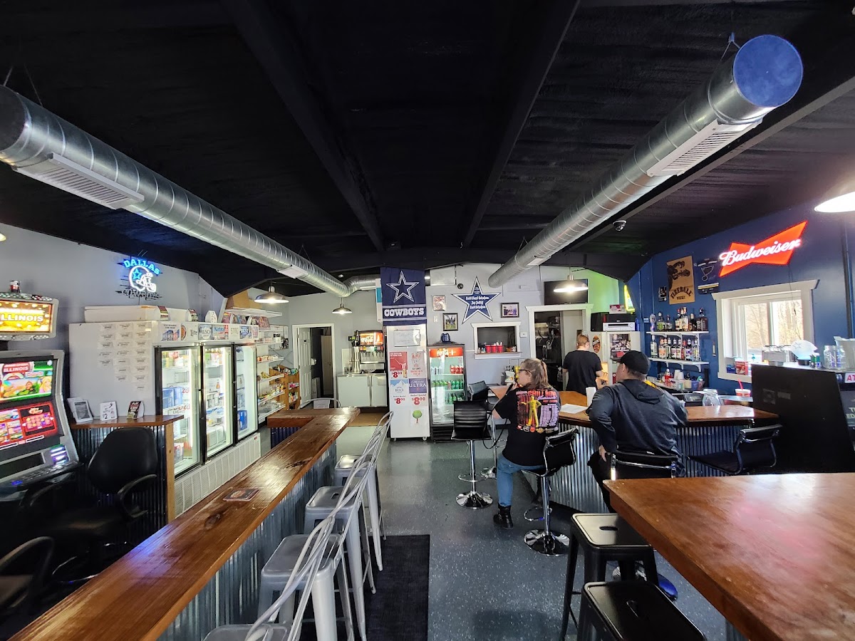 Aces & Eights - Bar, Grill & Gaming