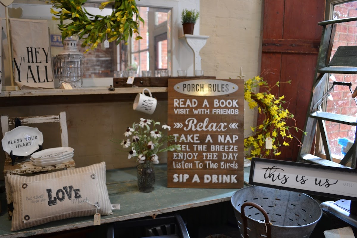 Augusta General Store Restaurant & Gift Shop