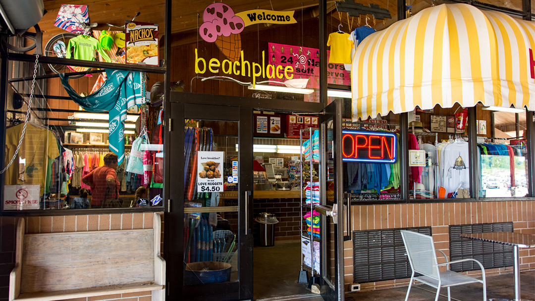 Beachplace At Holland Park Cafe