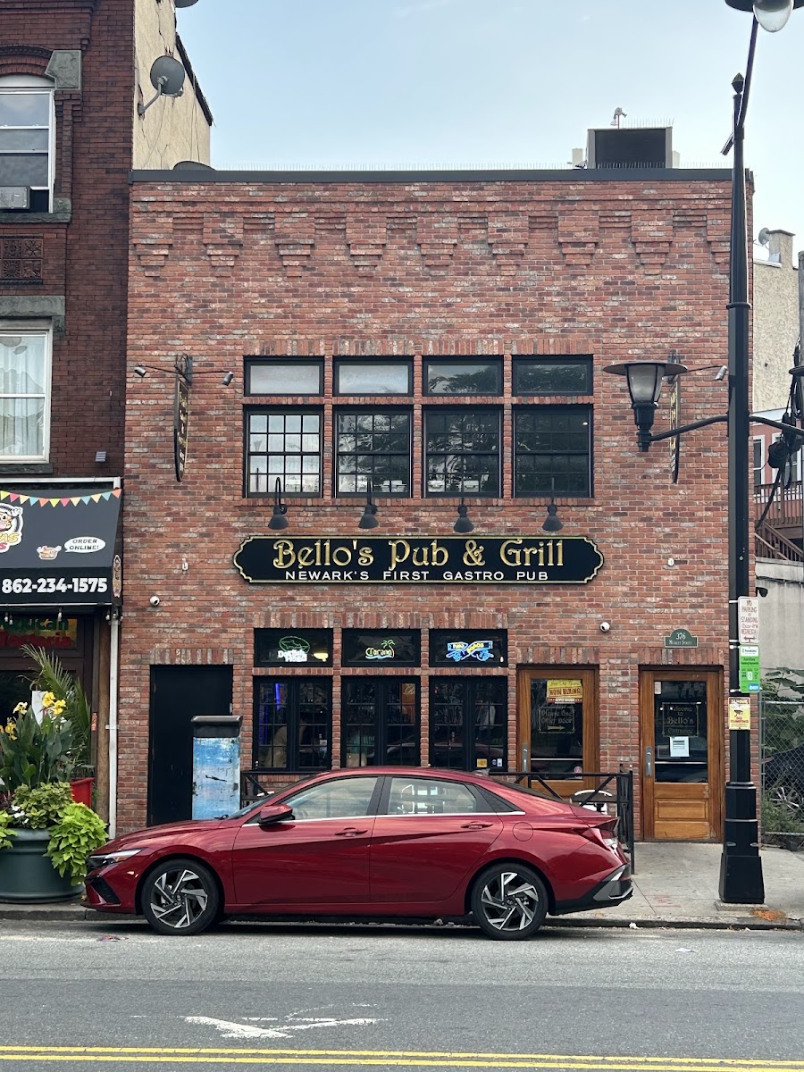 Bello's Pub And Grill, Newark's First Gastropub