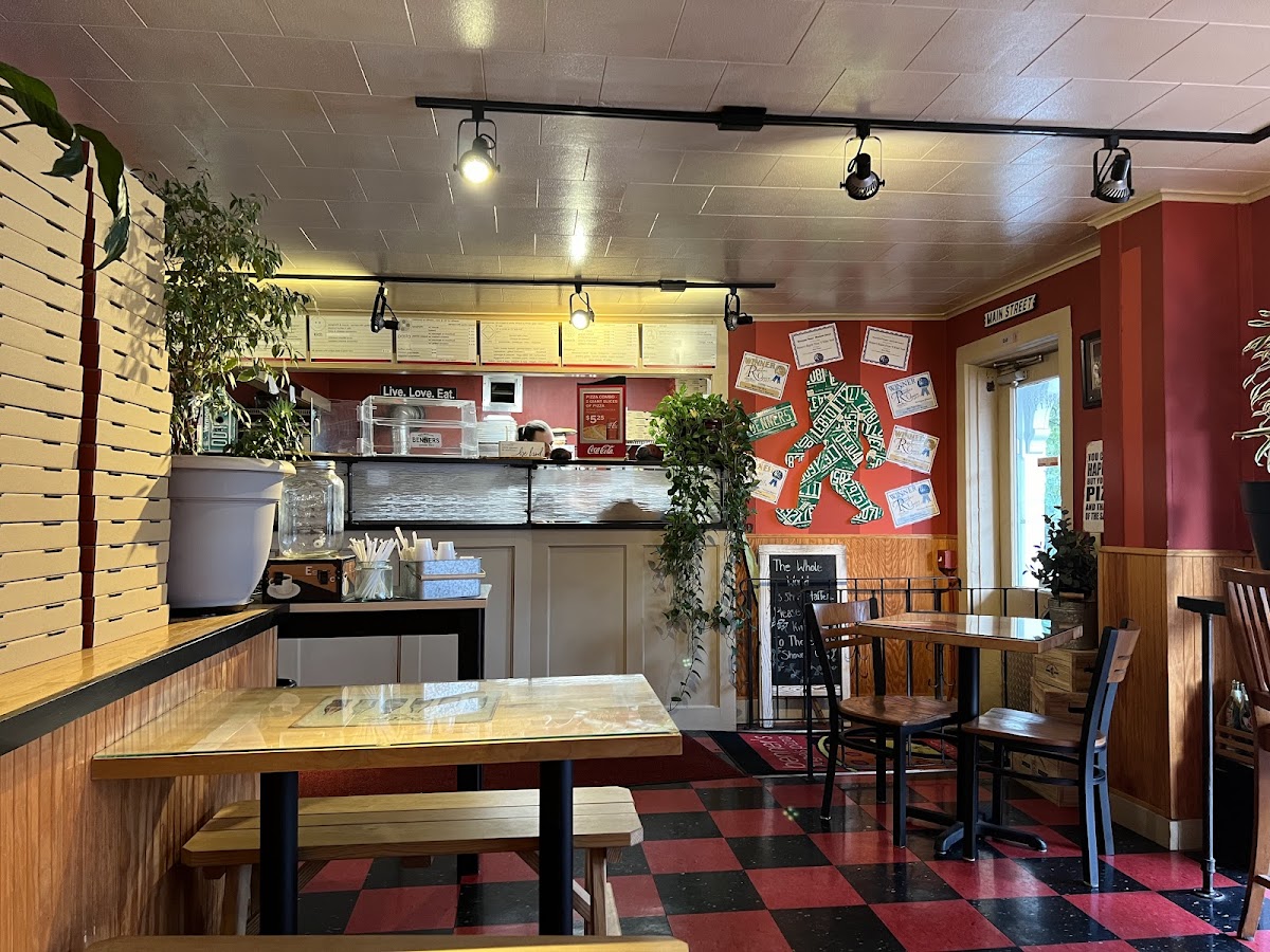 Benner's Bagels Pizza N' What Nosh