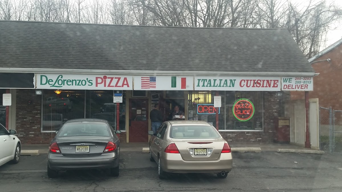 De Lorenzo's Pizza