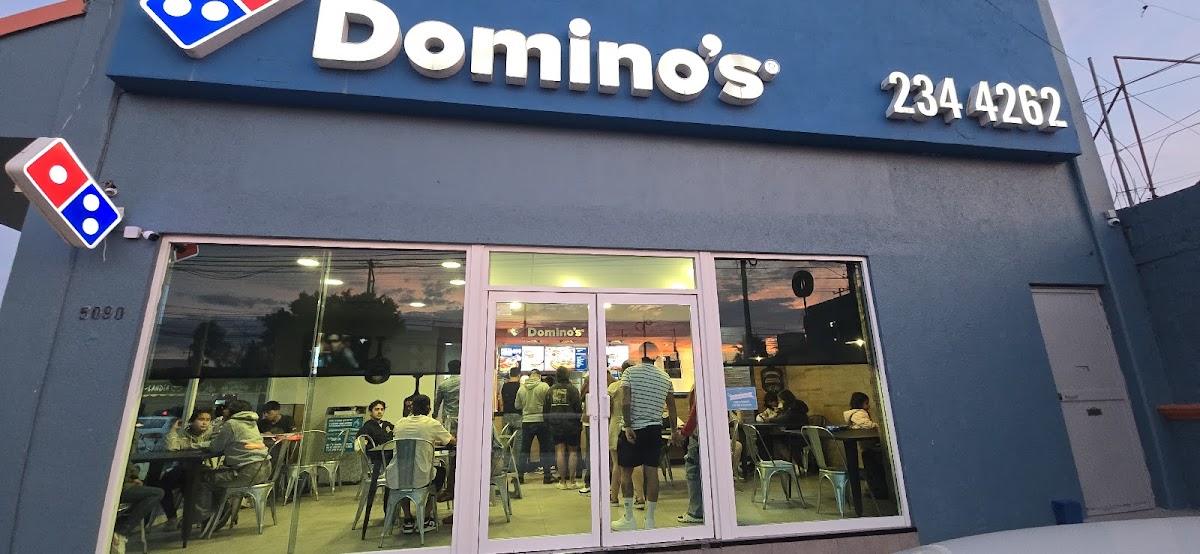 Dominos