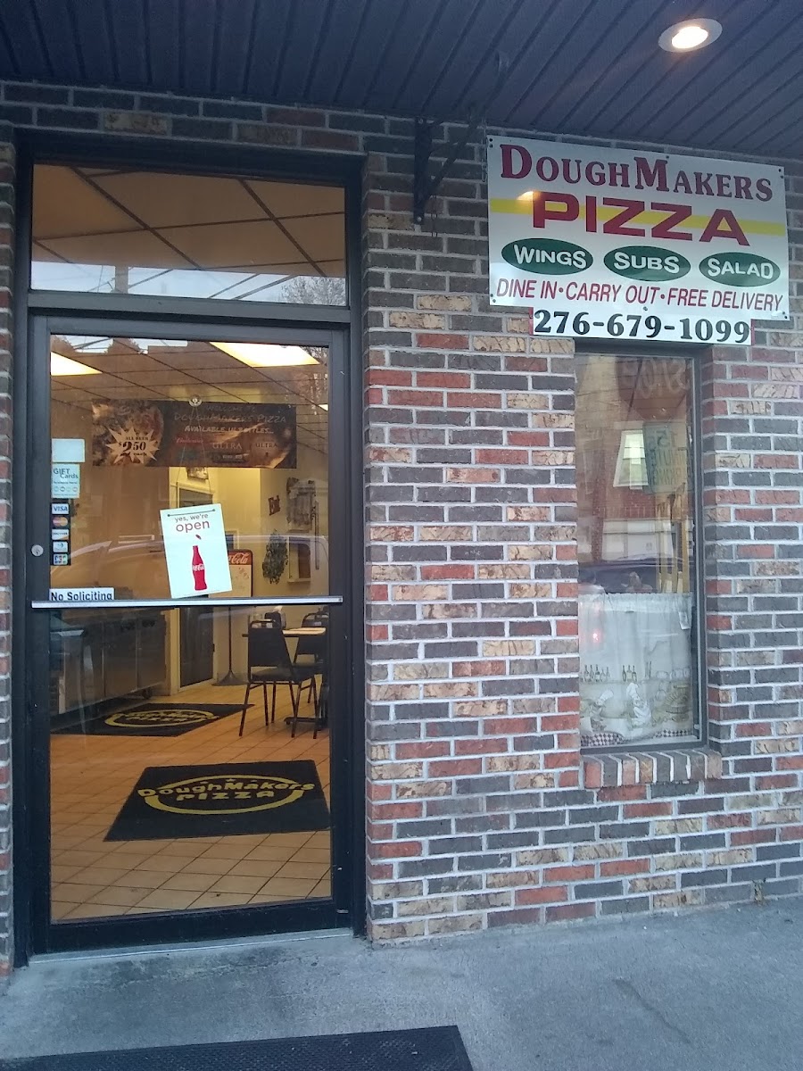 Doughmakers Pizza