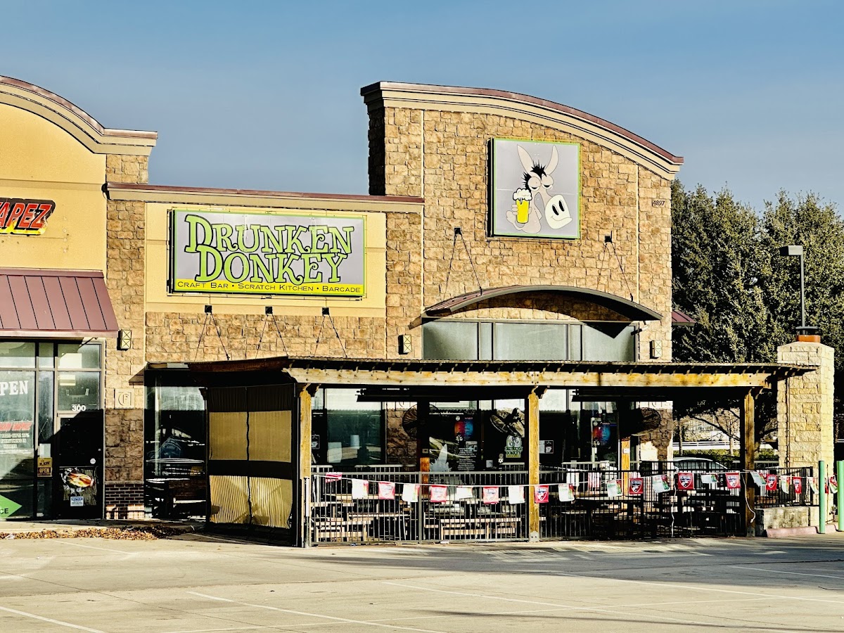 Drunken Donkey Craft Bar & Grill