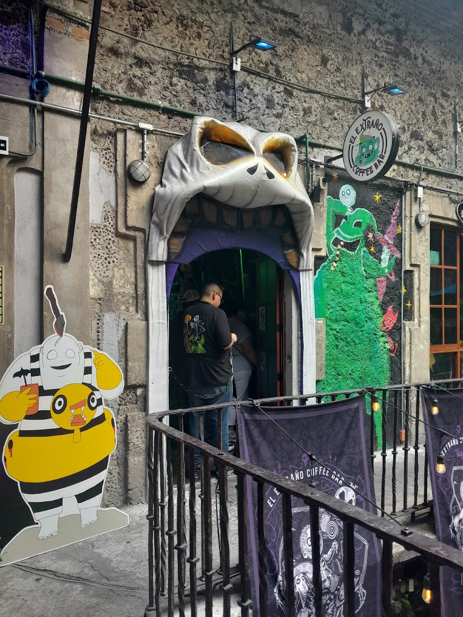 El Extrano Coffee Bar