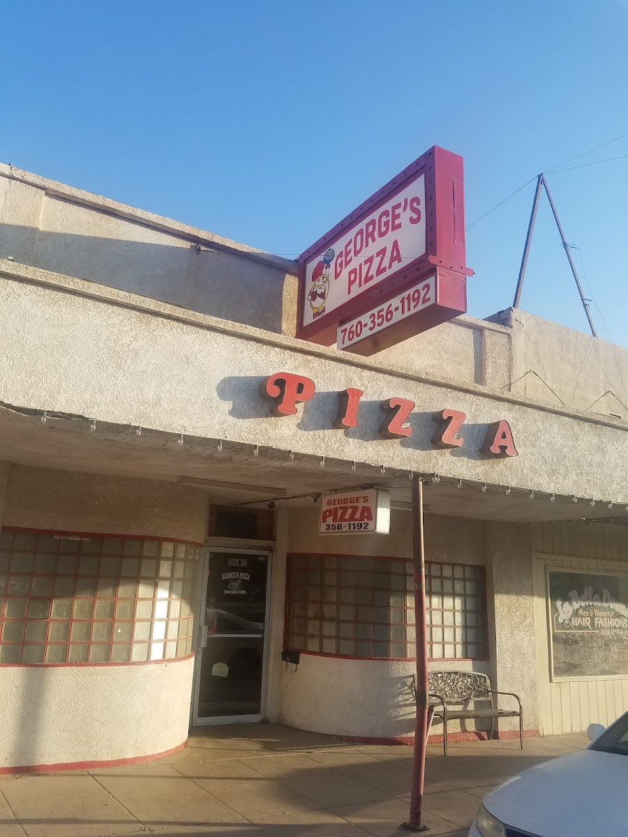 George's Pizza