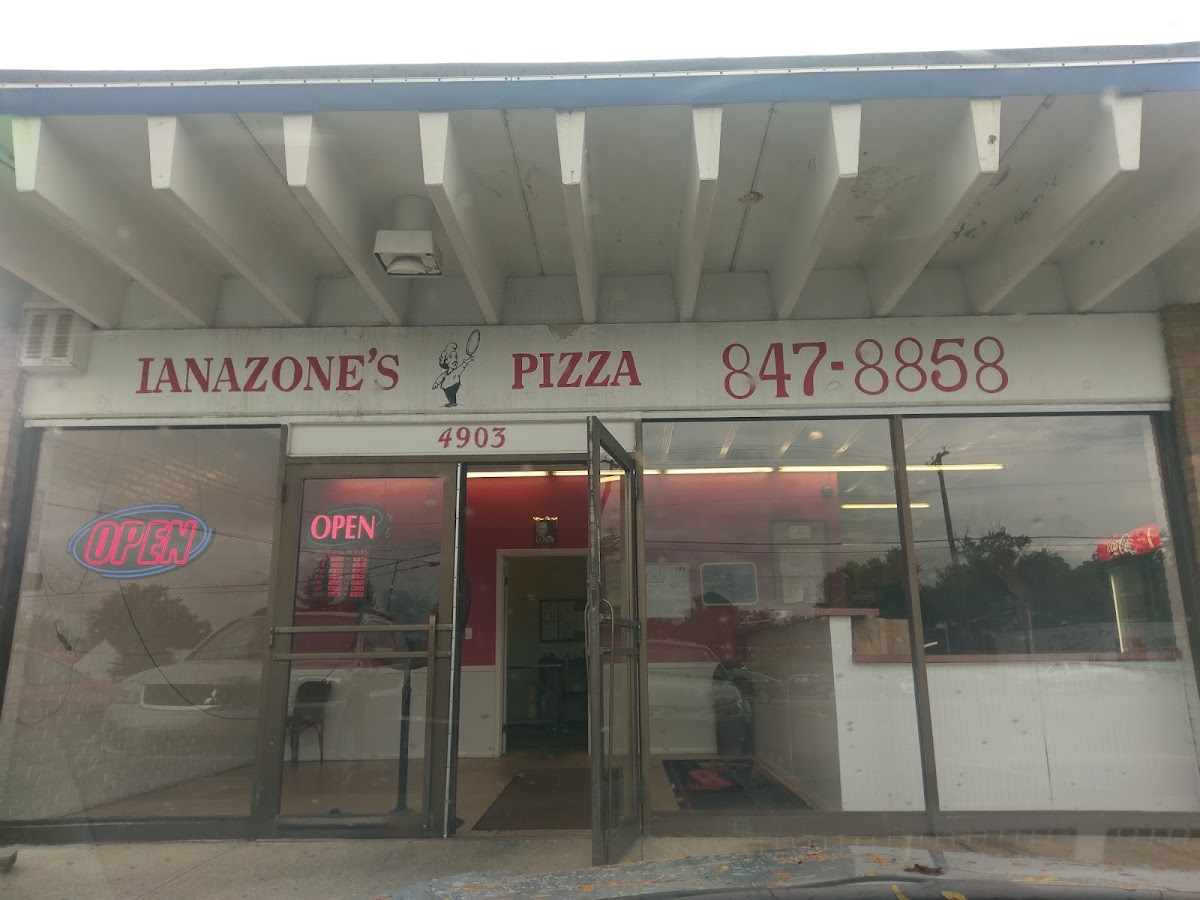 Ianazone's Pizza Of Champion