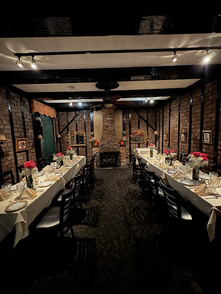 Ivy Inn Restaurant & Bar