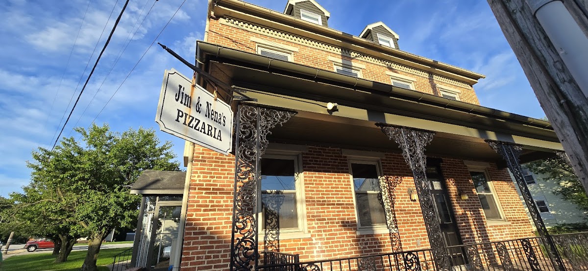 Jim & Nena's Pizzeria