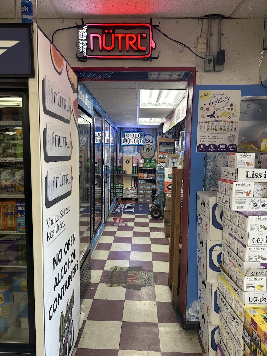 Johnny's Campus Deli