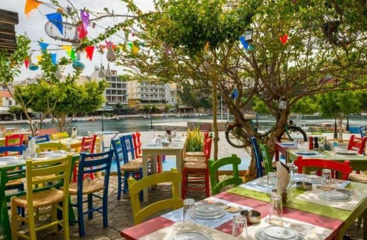 Karnagio / Pita Tou Riga