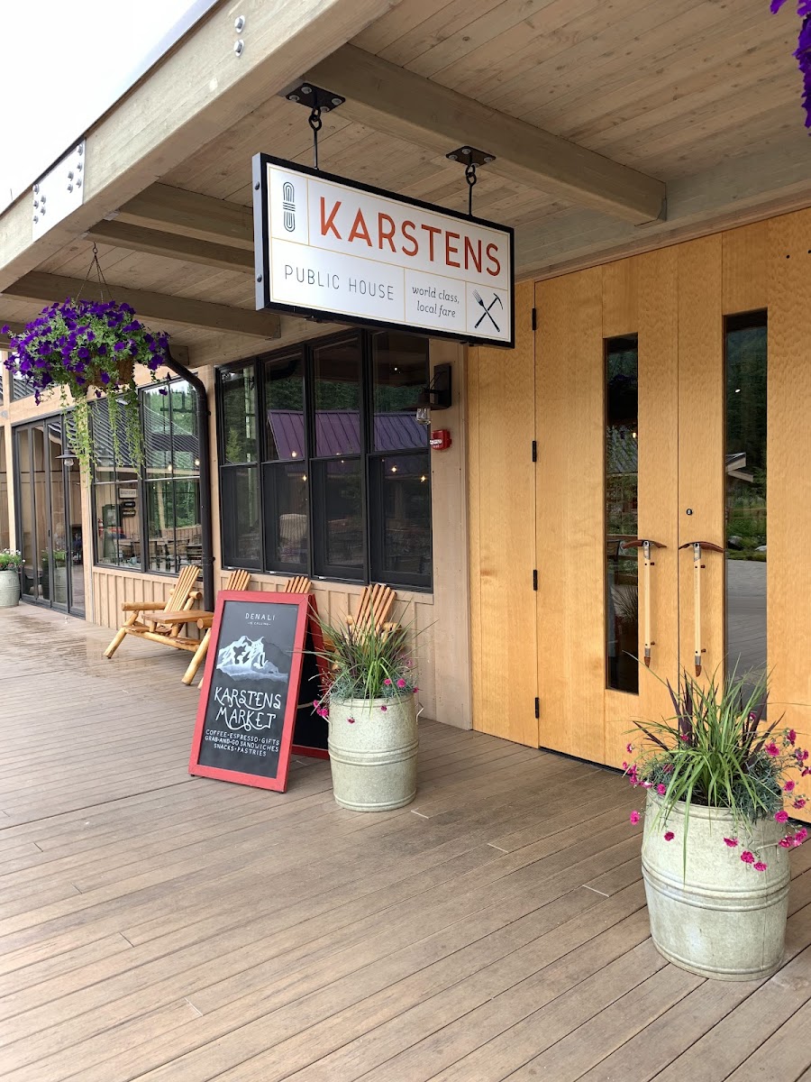 Karstens Public House