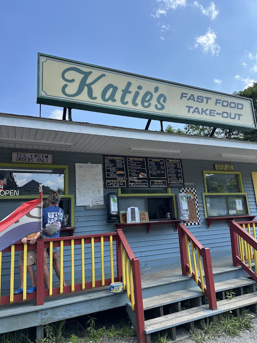Katie's Country Store & Takeout