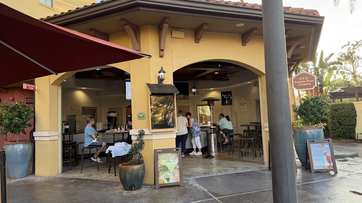 La Cocina Pizzeria Pool And Bar