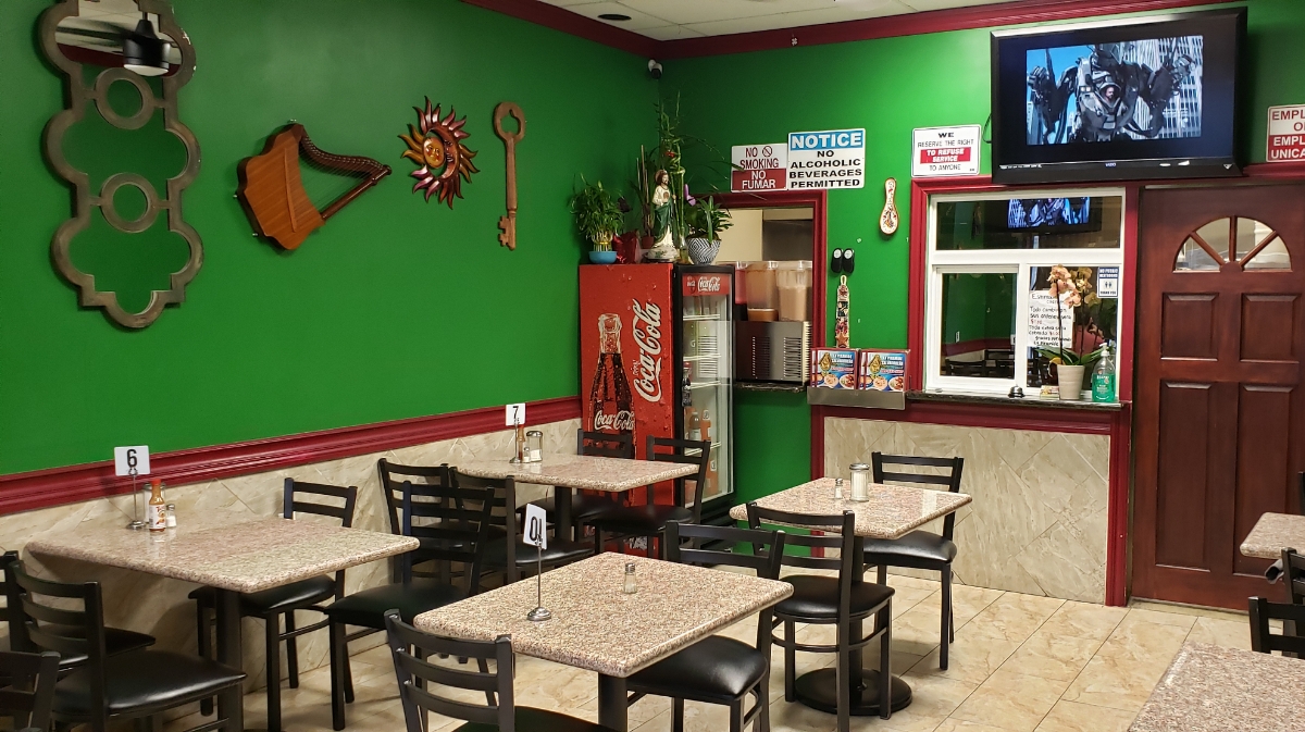 La Piramide Salvadoreña Restaurant
