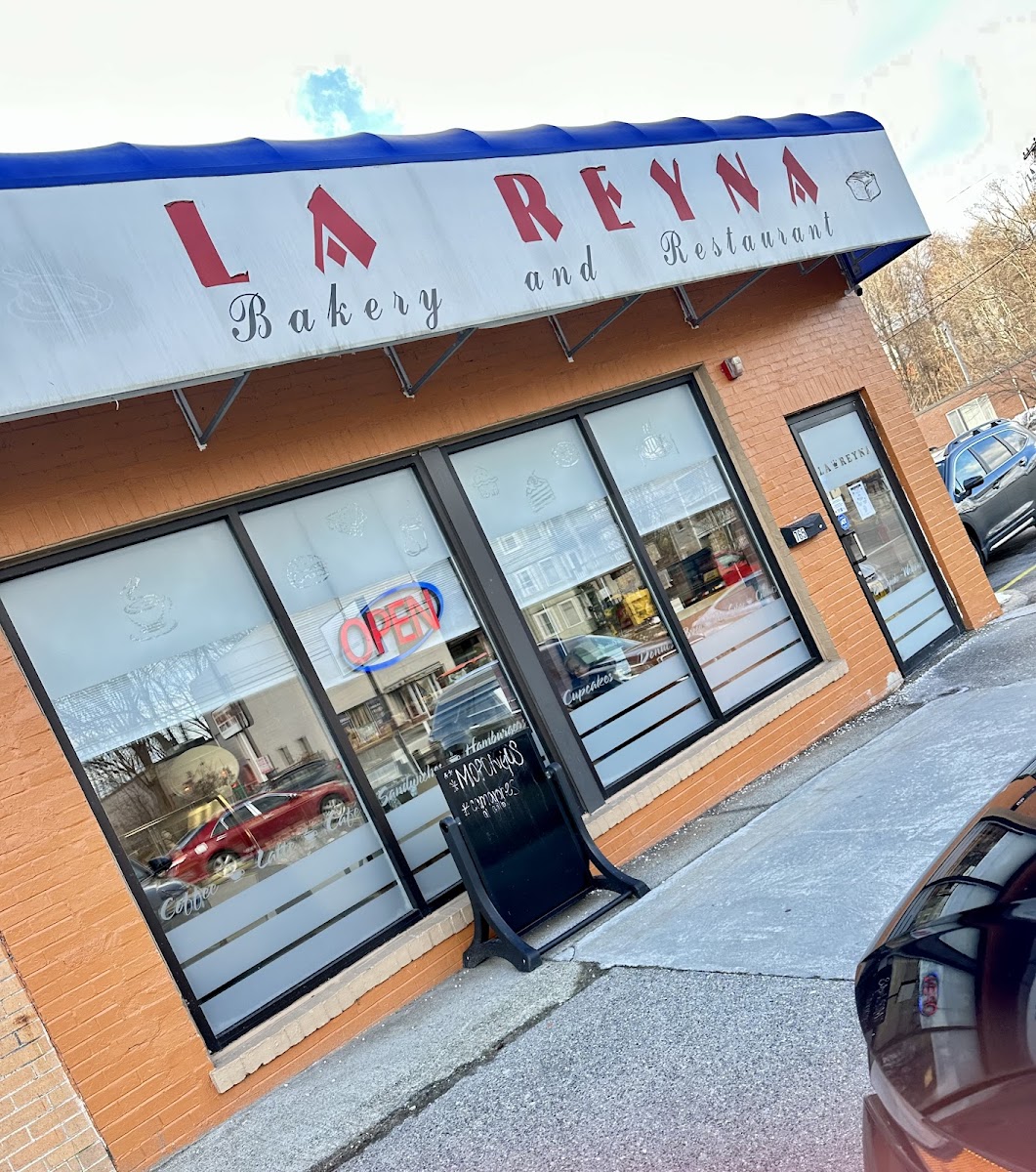 La Reyna Bakery