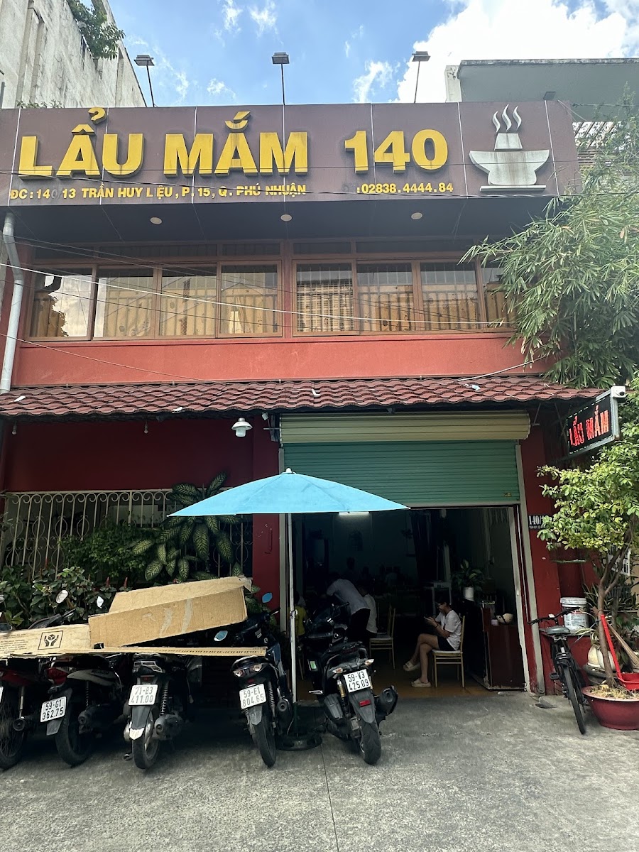 Lau Mam 140 Restaurant