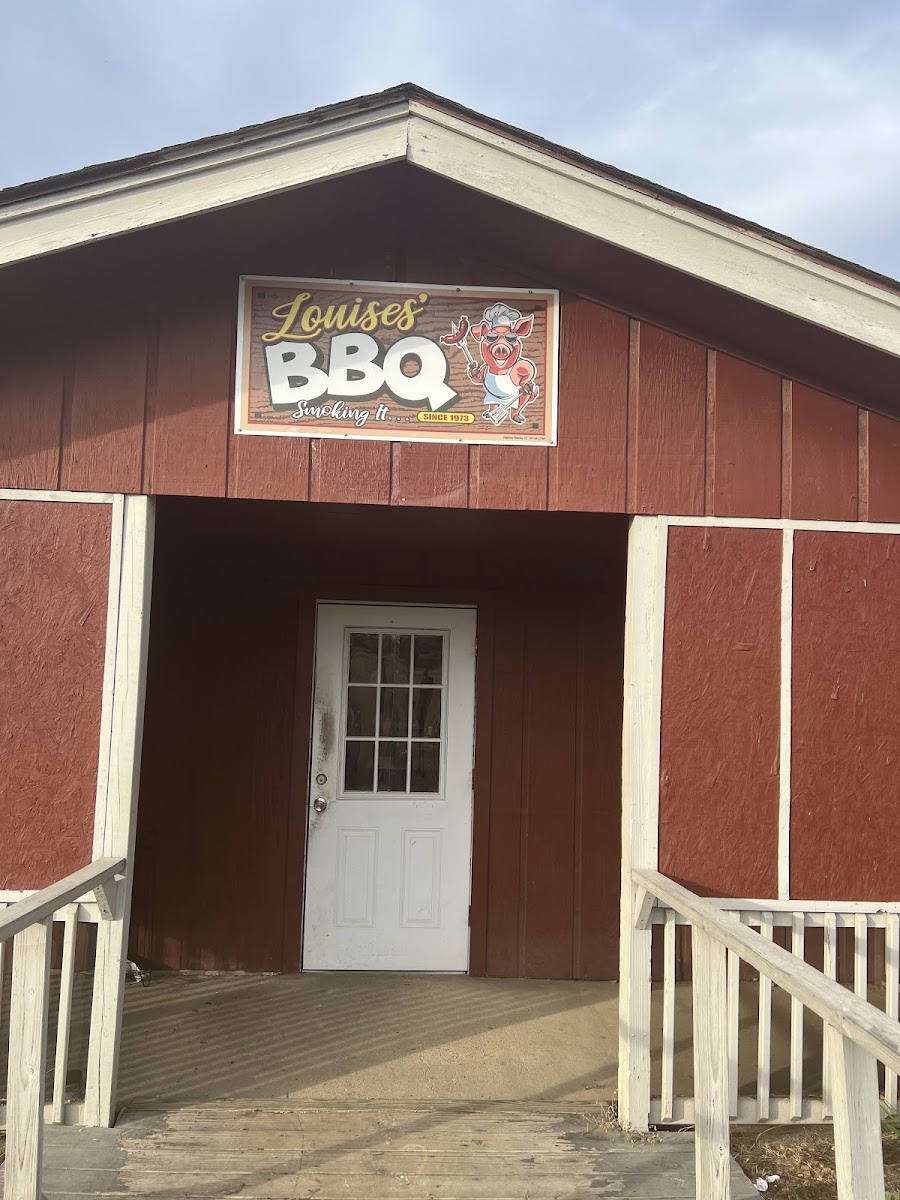 Louise Open Pit Barbeque