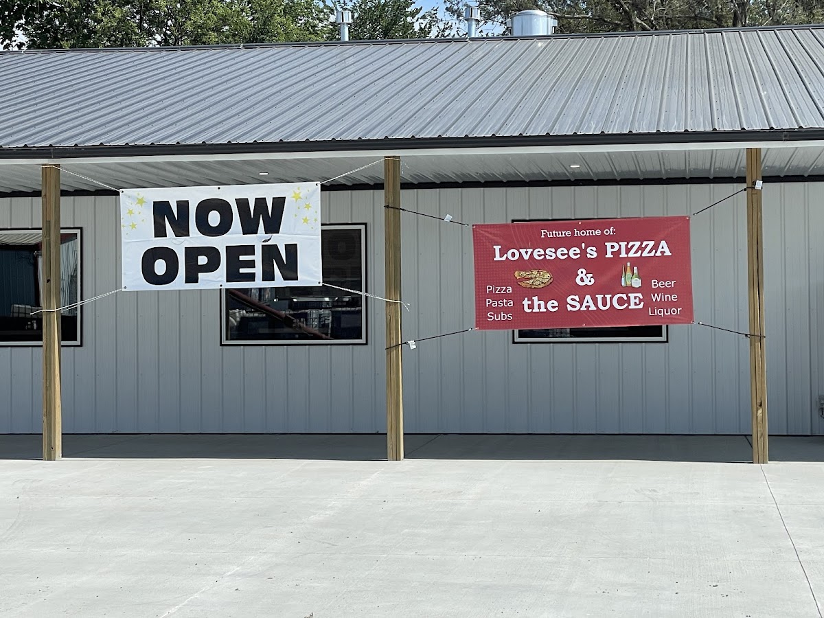 Lovesee's Pizza
