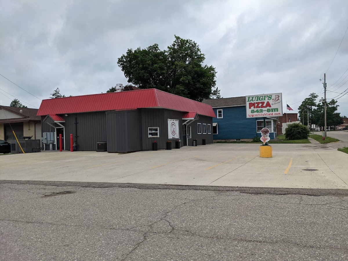 Luigi's Pizza