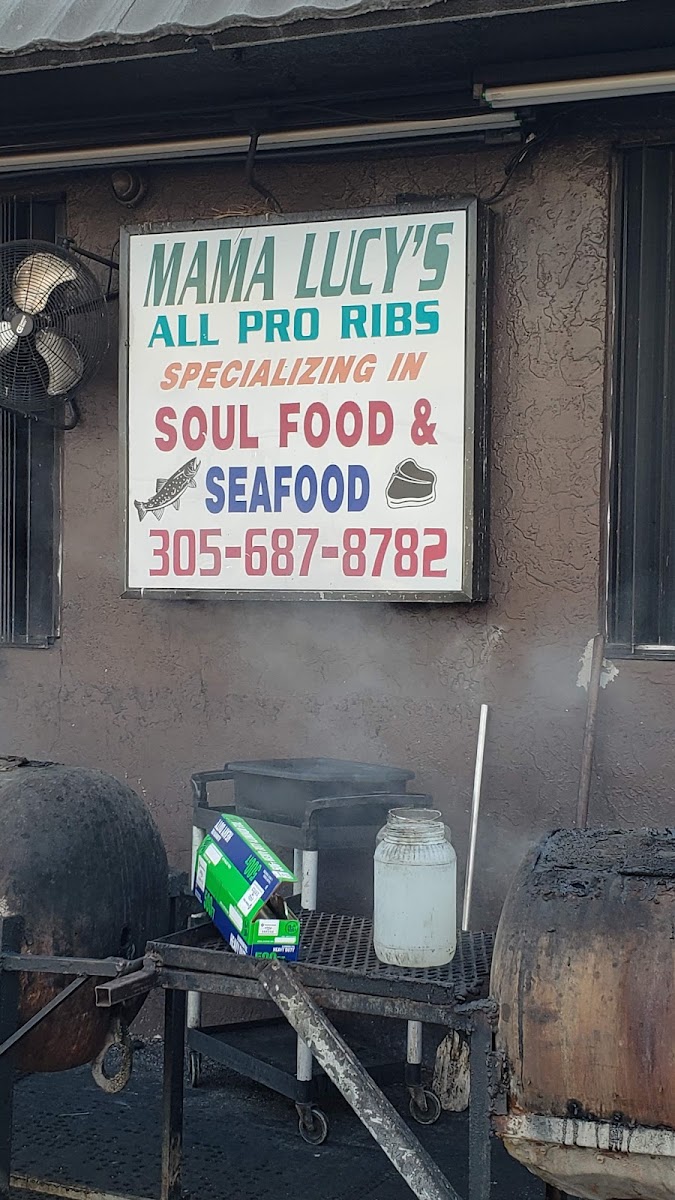 Mama Lucy's Home Style Cooking