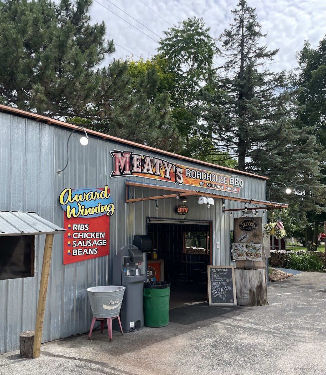 Meaty's Roadhouse Bbq & Sausage Shack