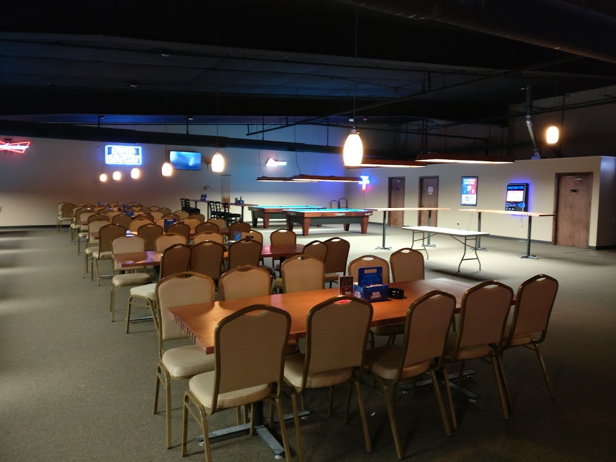 Mr G's Billiards Bar And Grill