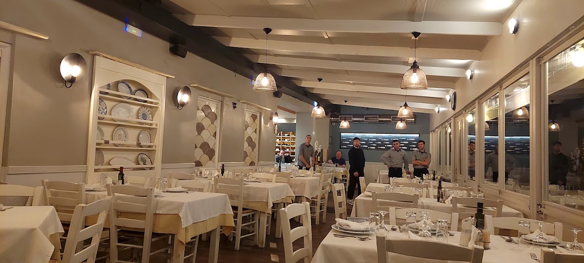 Neoria Fish Tavern- Xilouris