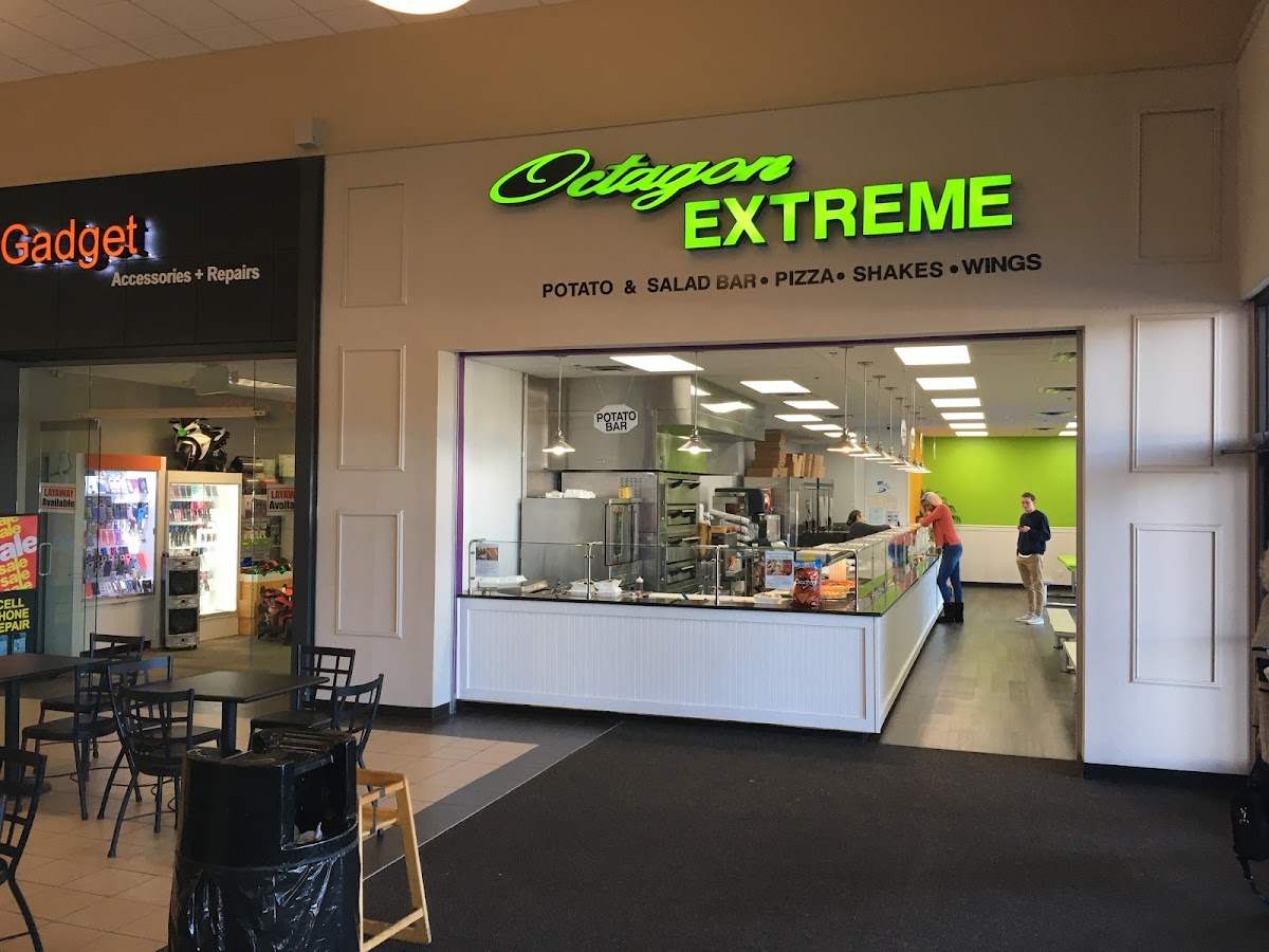 Octagon Extreme Cafe