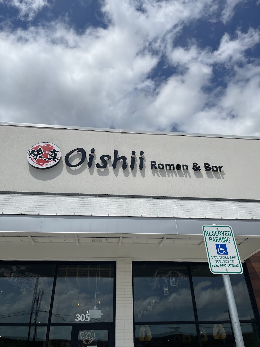 Oishii Ramen&bar- Forney