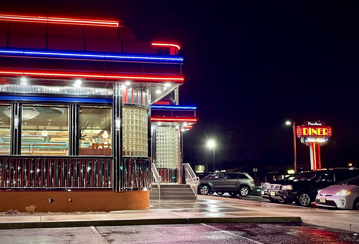 Pandora 3 Diner