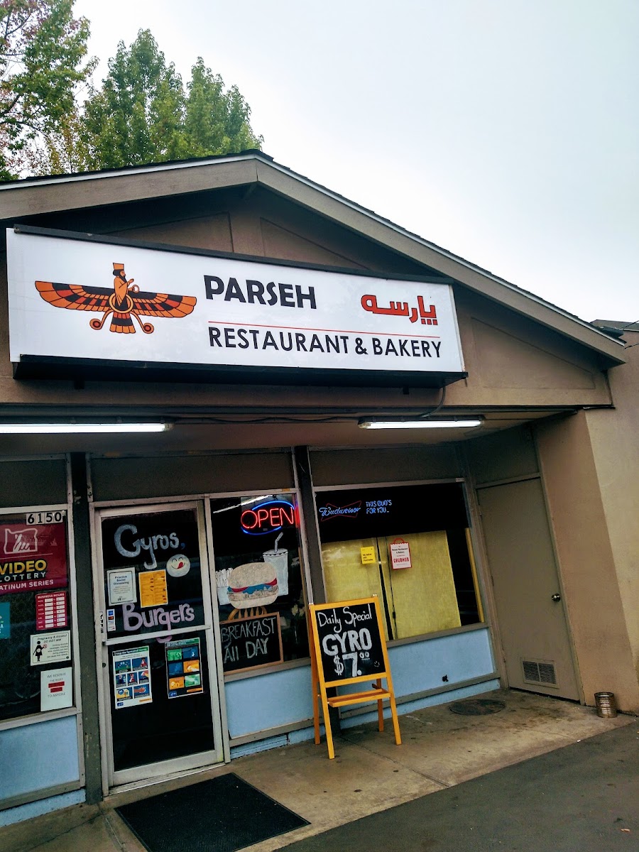 Parseh Restaurant & Bakery