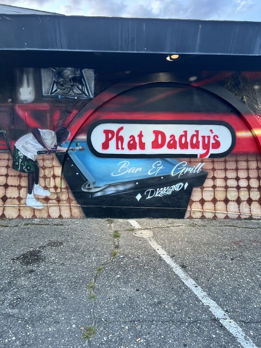 Phat Daddy's Sports Bar & Grill