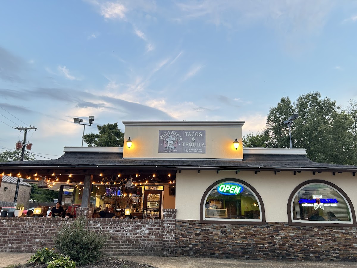 Picante's Tacos & Tequila Resturant