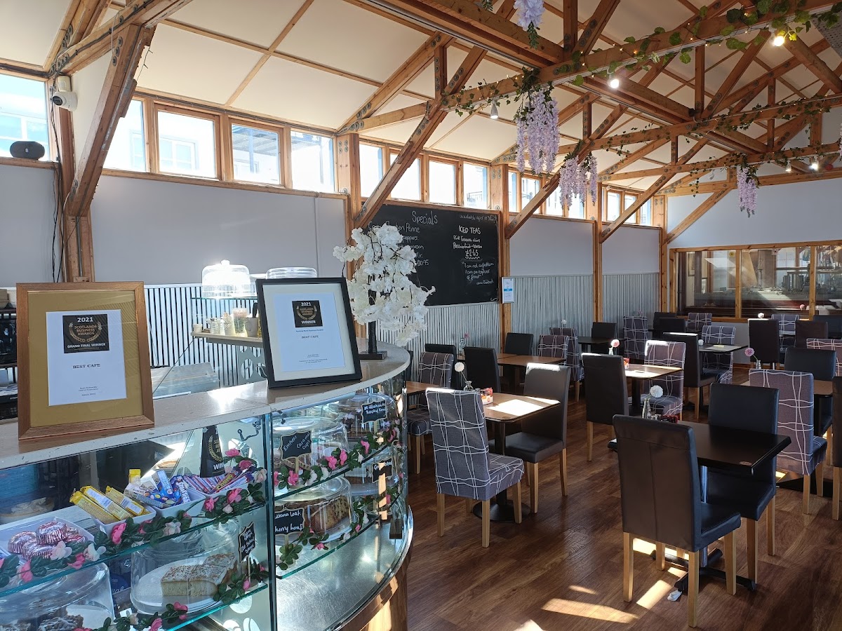 Puffers Café Bistro