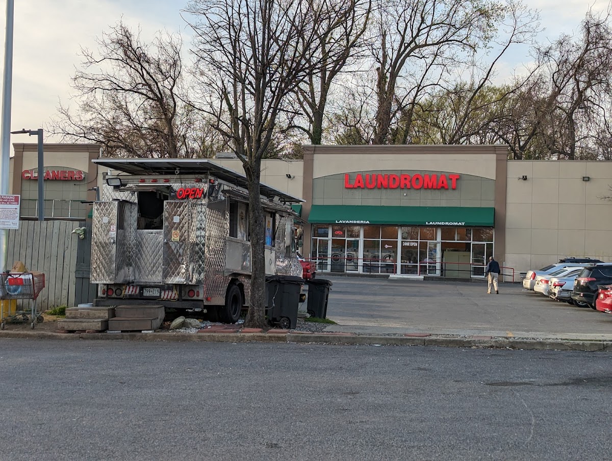 Pupuseria Y Taqueria Josue