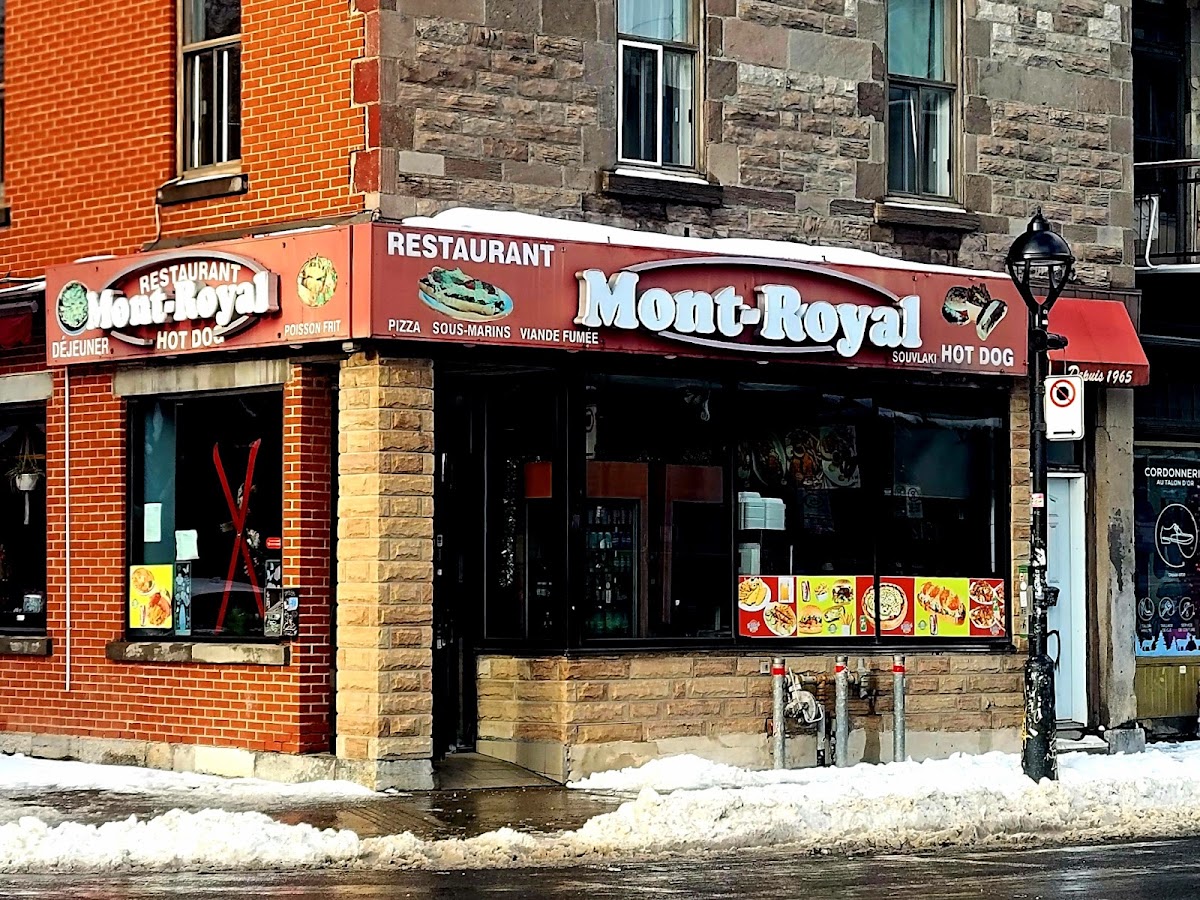 Restaurant Mont-Royal Hot Dog