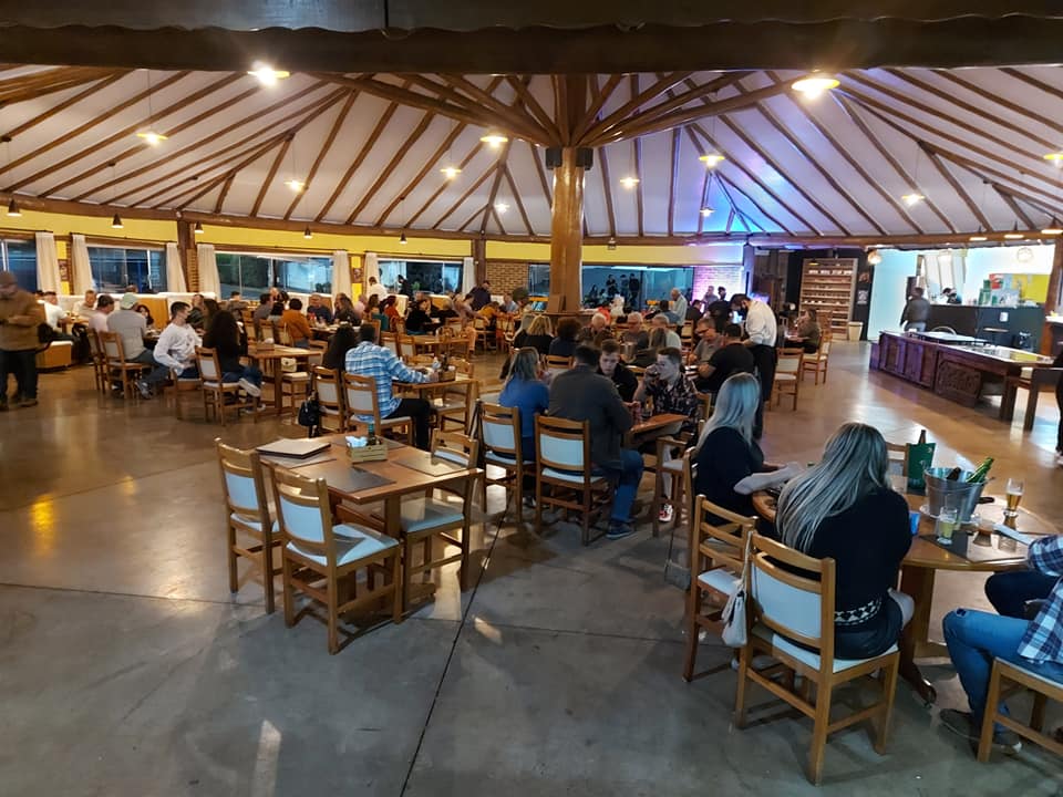 Restaurante, Churrascaria E Choperia Celeiro