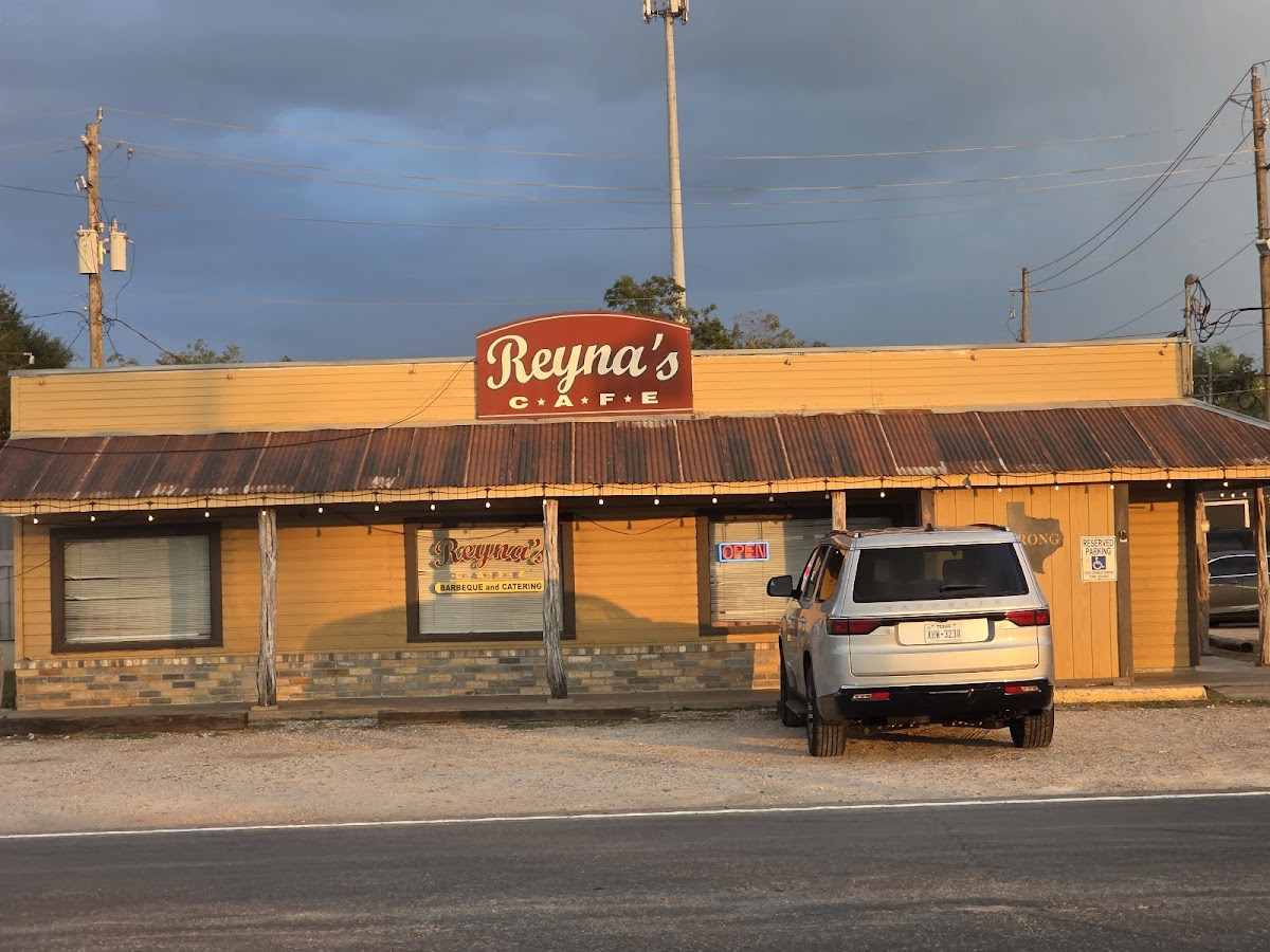 Reyna's Cafe