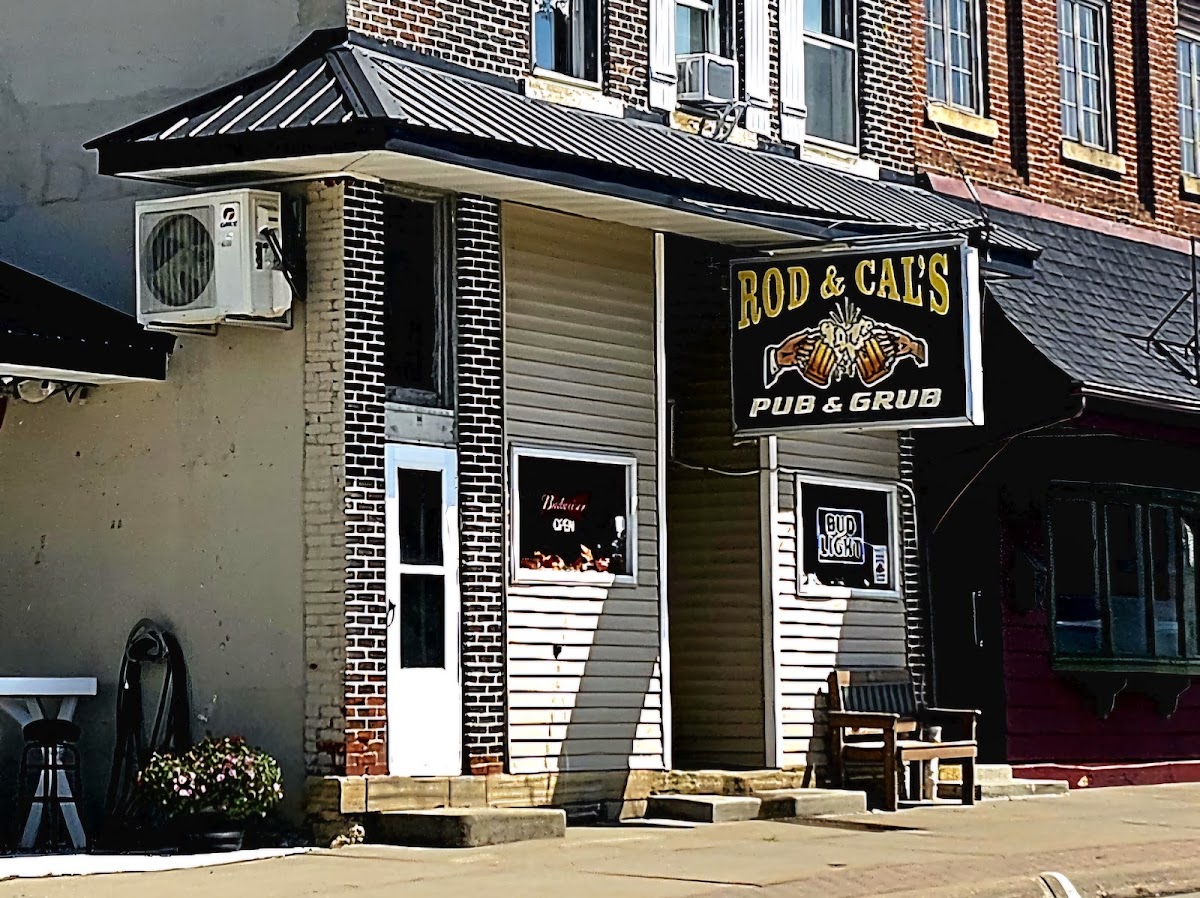 Rod & Cal's Pub & Grub