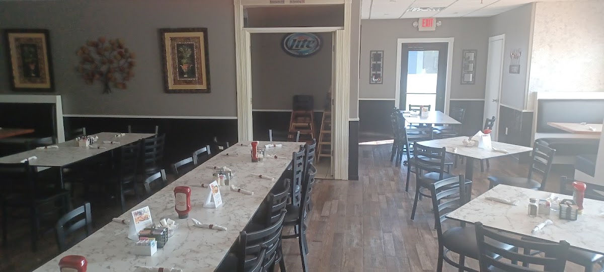 Rose Garden/leonardo's Italian Bistro