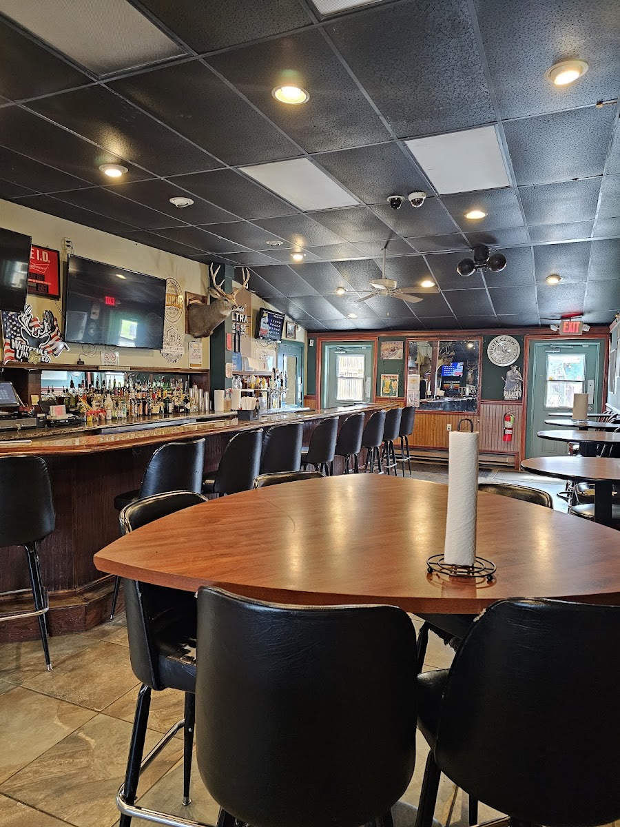 Ross' Eatery And Pub