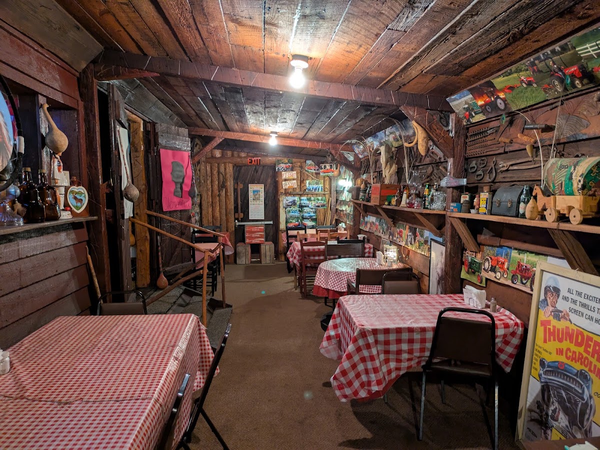 Roy's Country Corral