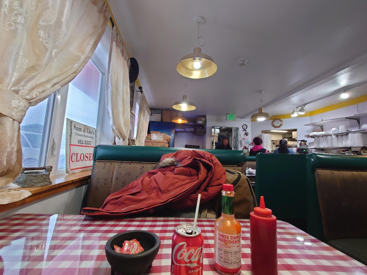 Sam & Lee's Restaurant