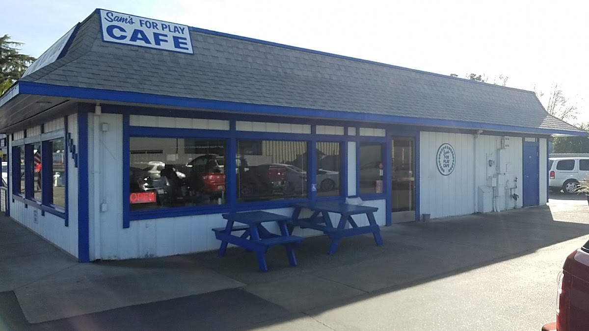 Sam's For Play Cafe & Catering