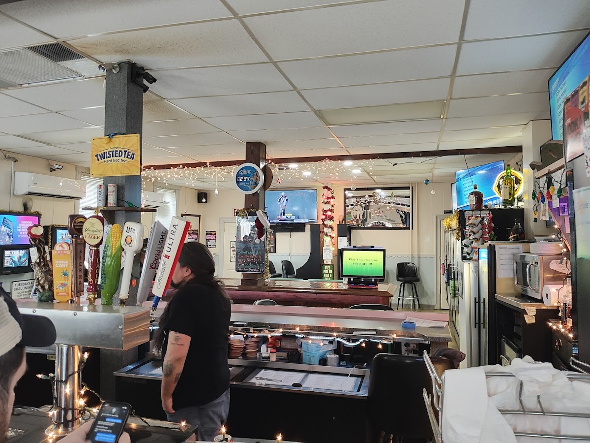 Shaulinski's Bar