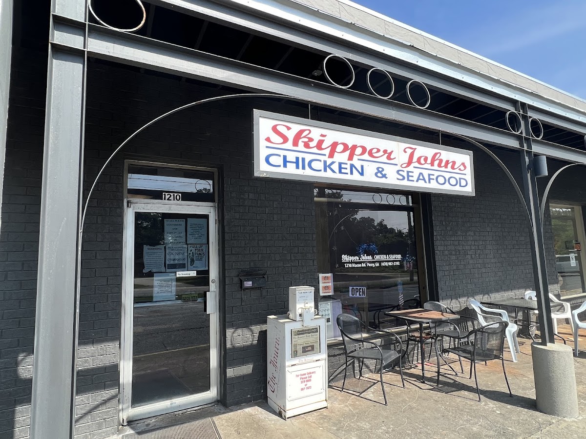 Skipper John's
